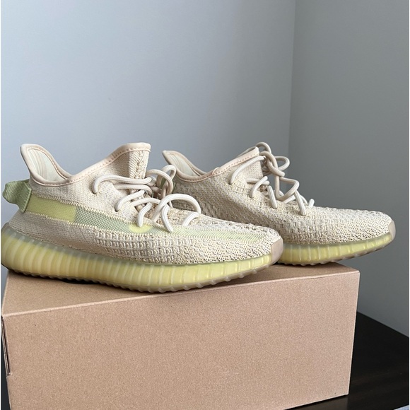 Authentic Yeezy Boost 350 V2 'Flax' Color Tan Size 7 - Picture 2 of 8